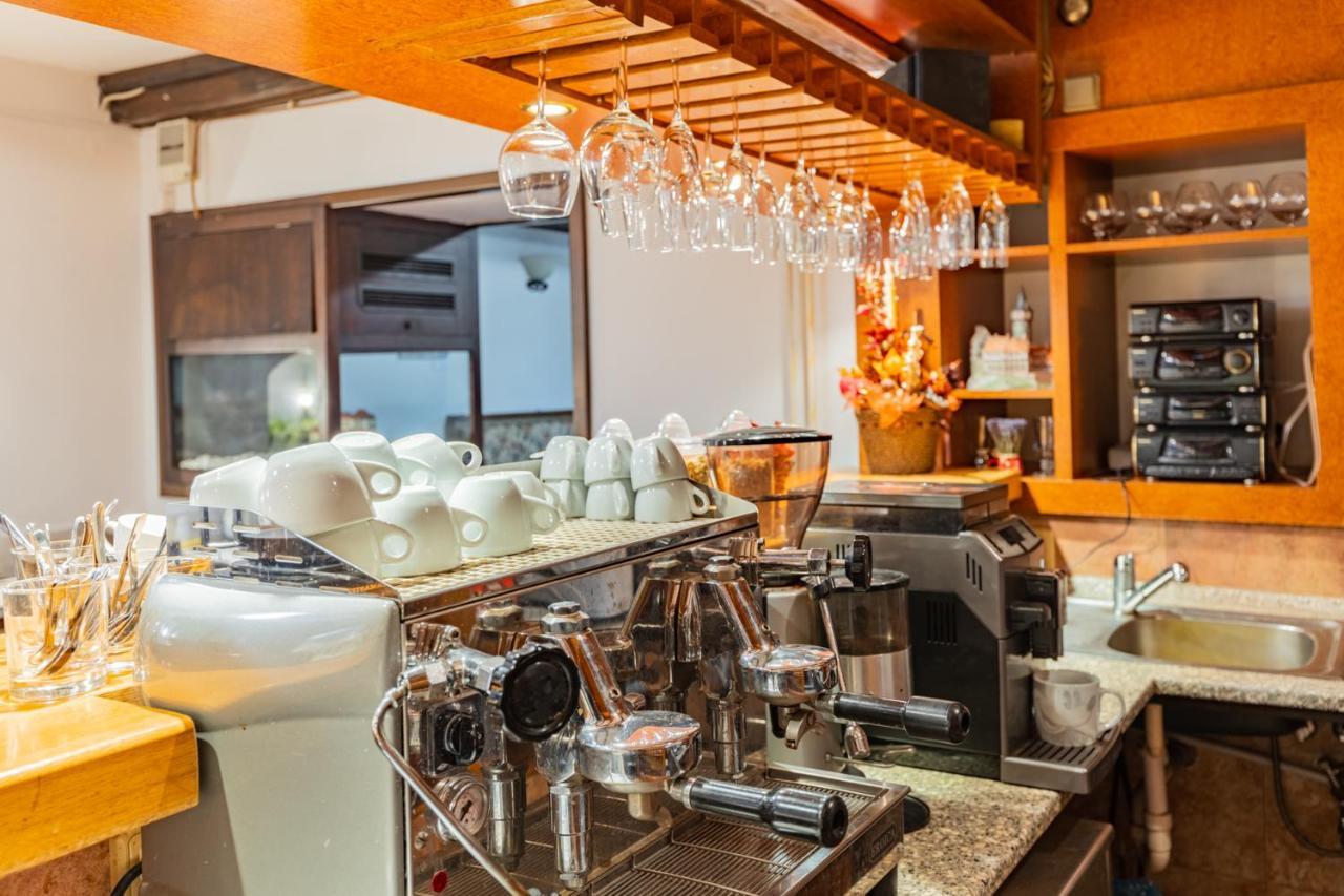 Hotel Amadeus Чешка Будьовица Екстериор снимка