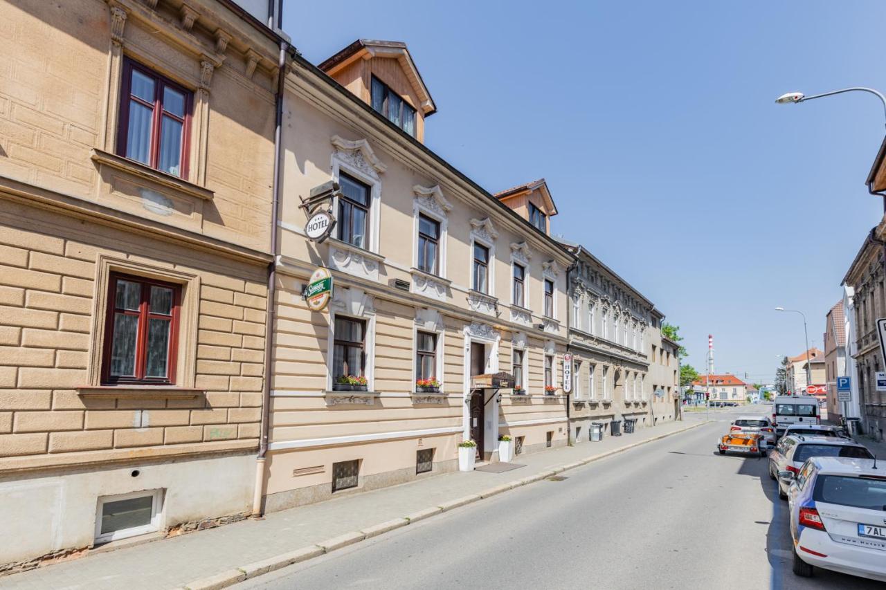 Hotel Amadeus Чешка Будьовица Екстериор снимка