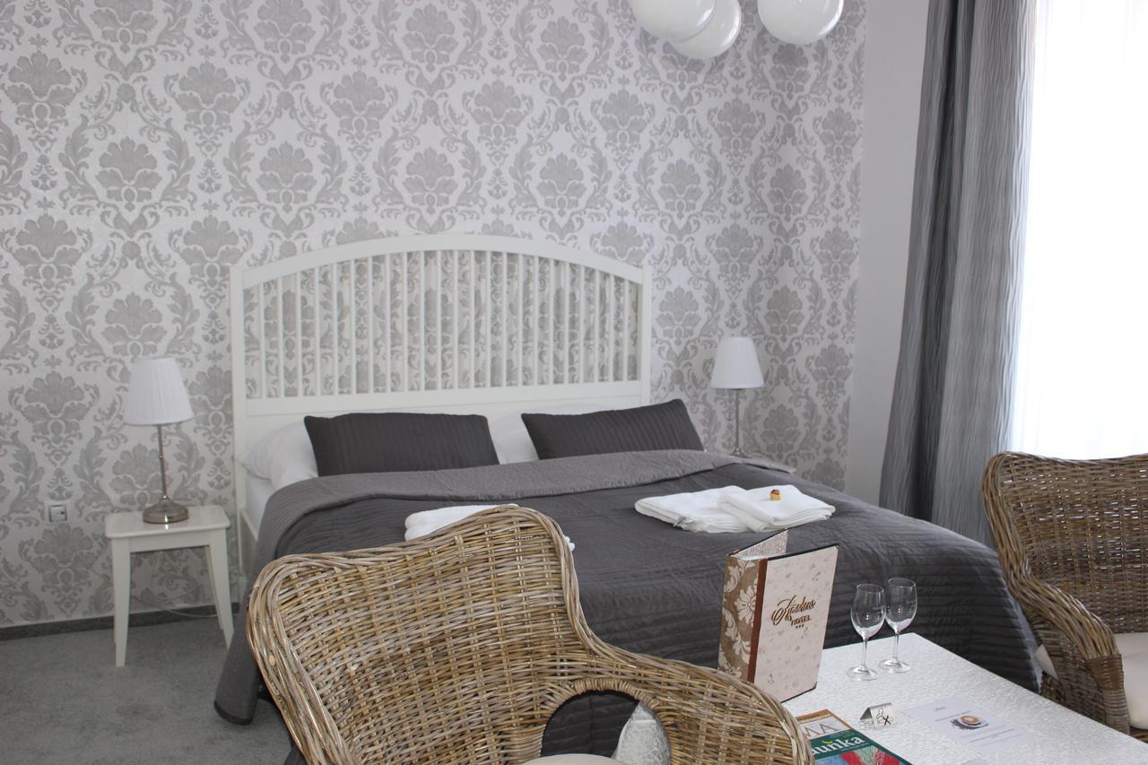 Hotel Amadeus Чешка Будьовица Екстериор снимка